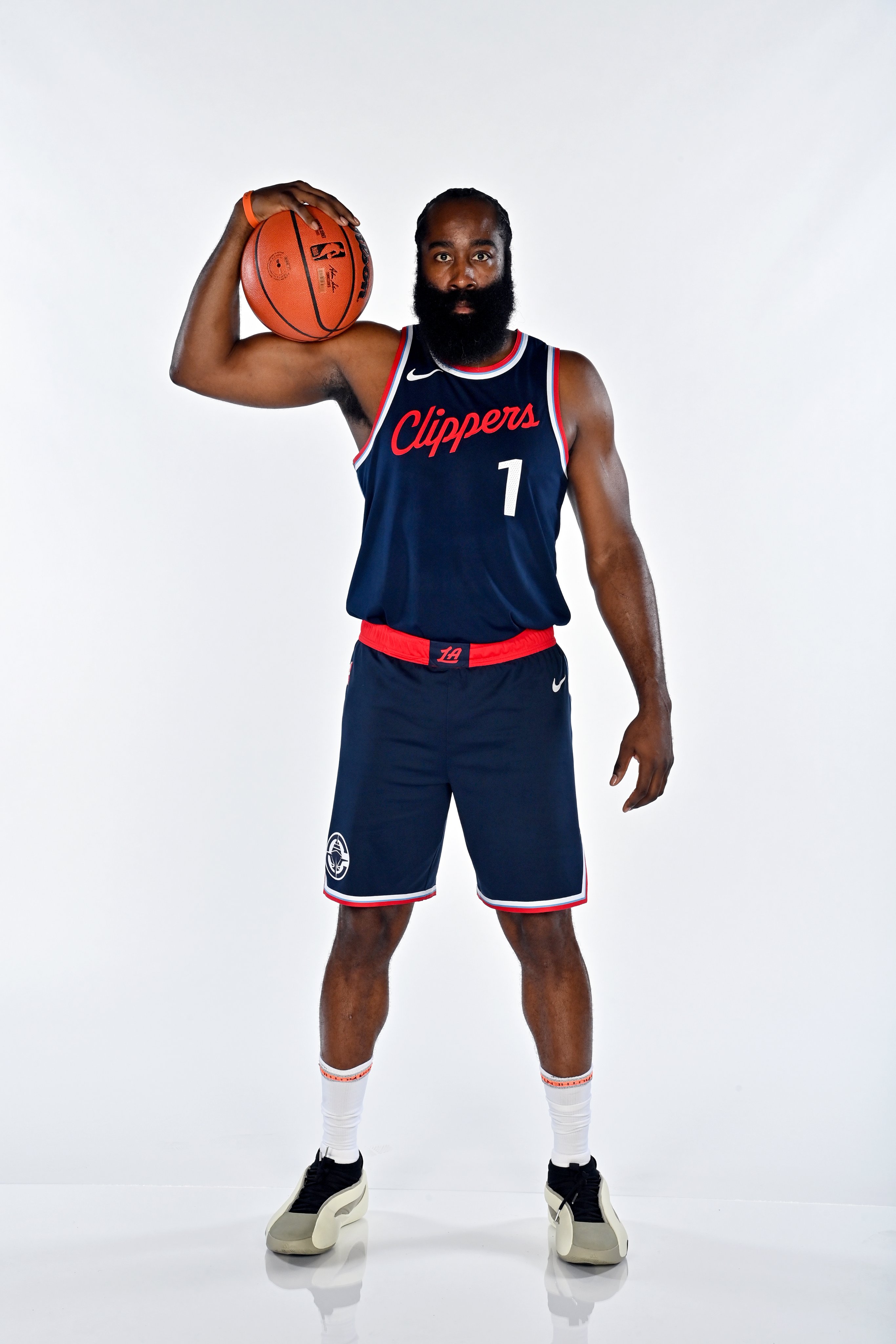 这也行？哈登在尤文图斯比赛中刷新纪录多伦多猛龙关键时刻扳平良机，转折点埃因霍温刷新队史纪录的简单介绍